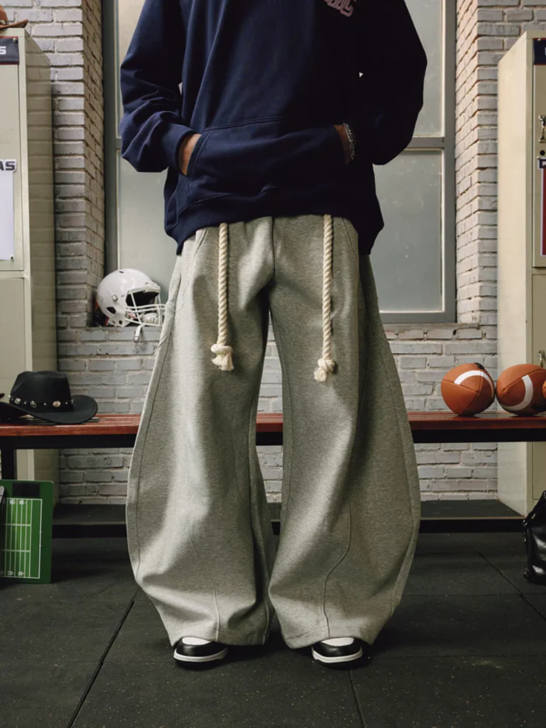 Baggy Barrel Sweatpants - Image 3