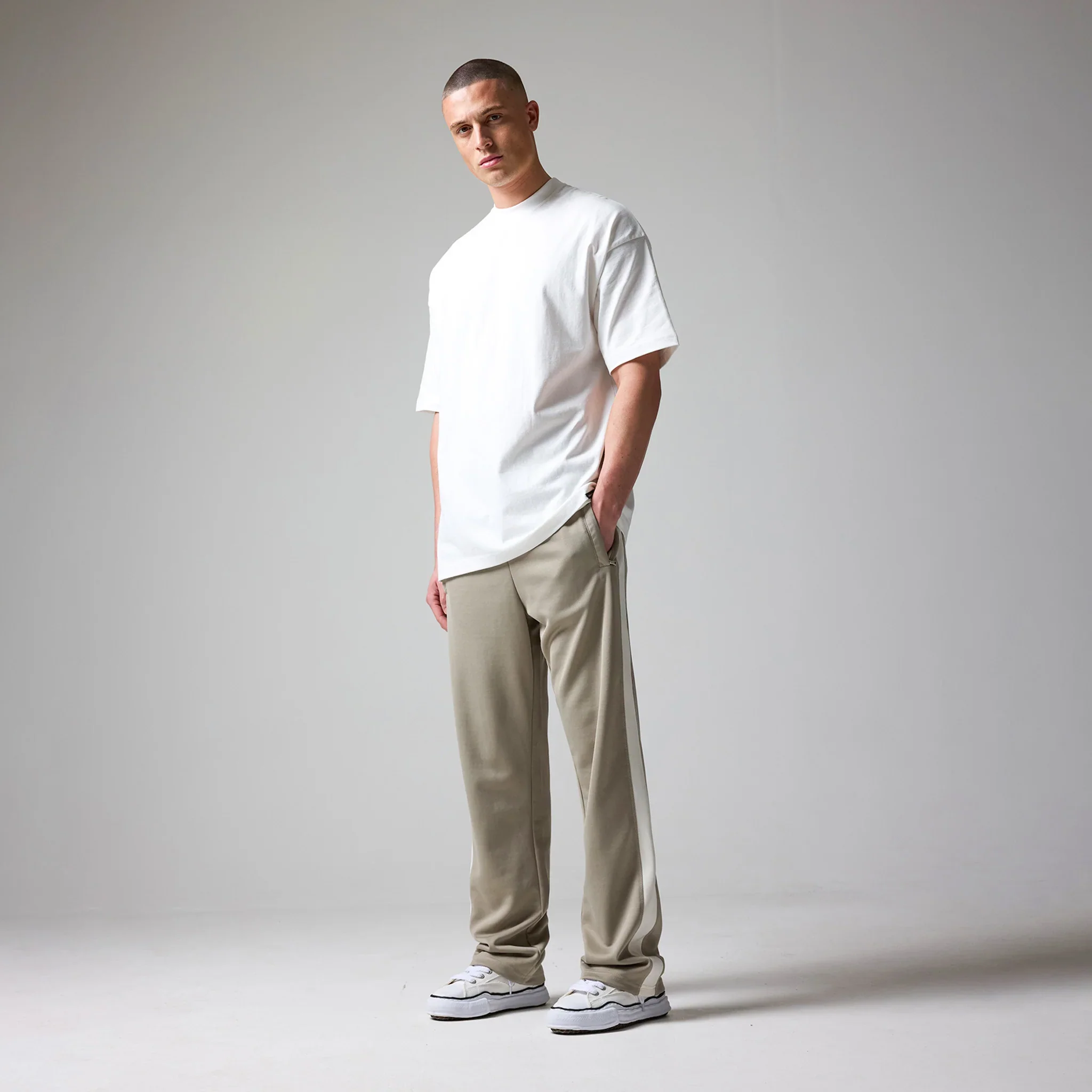 Chateau Sports Jogger - Image 10