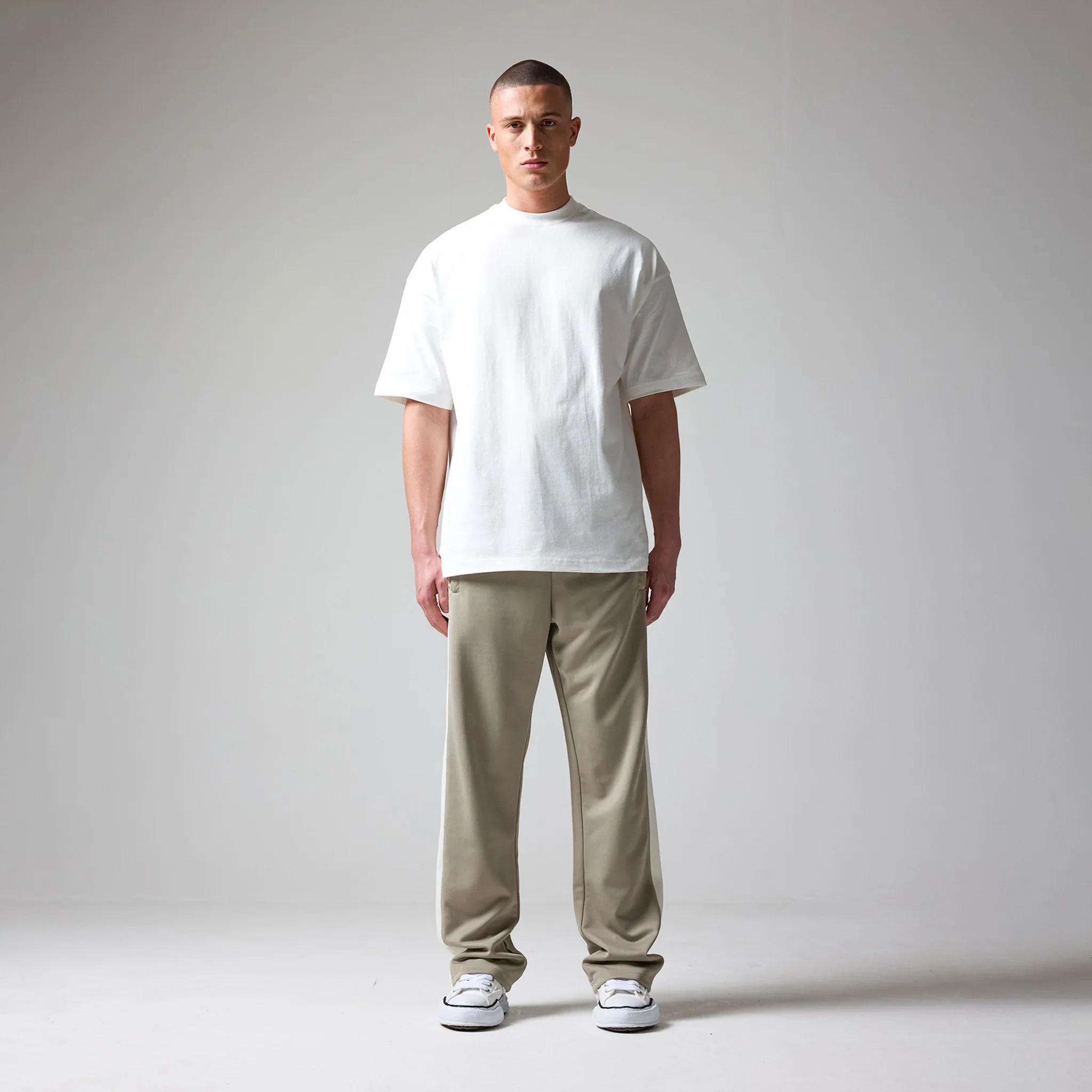 Chateau Sports Jogger - Image 9