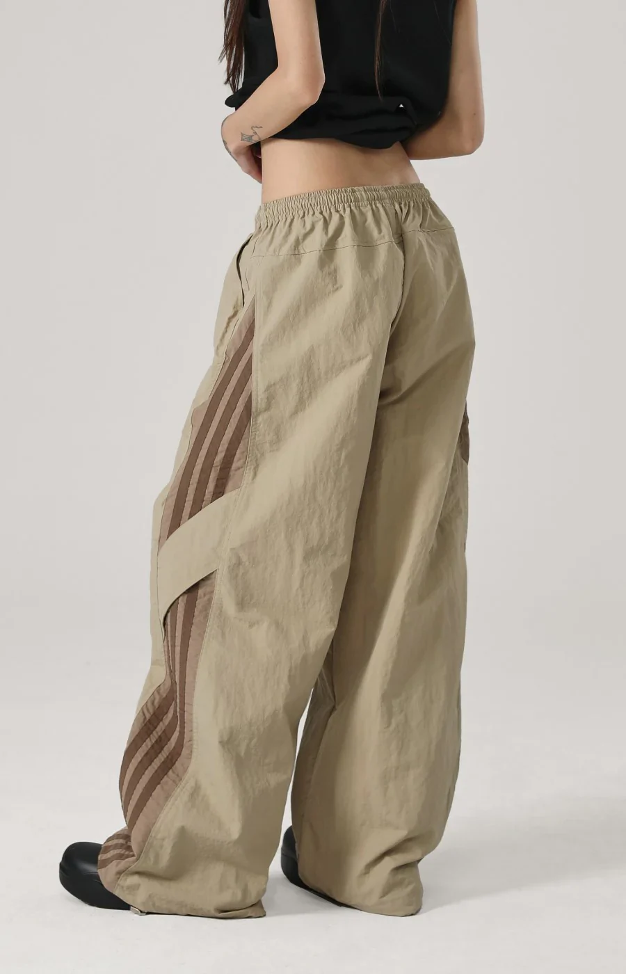 City Nylon Pants - Image 4