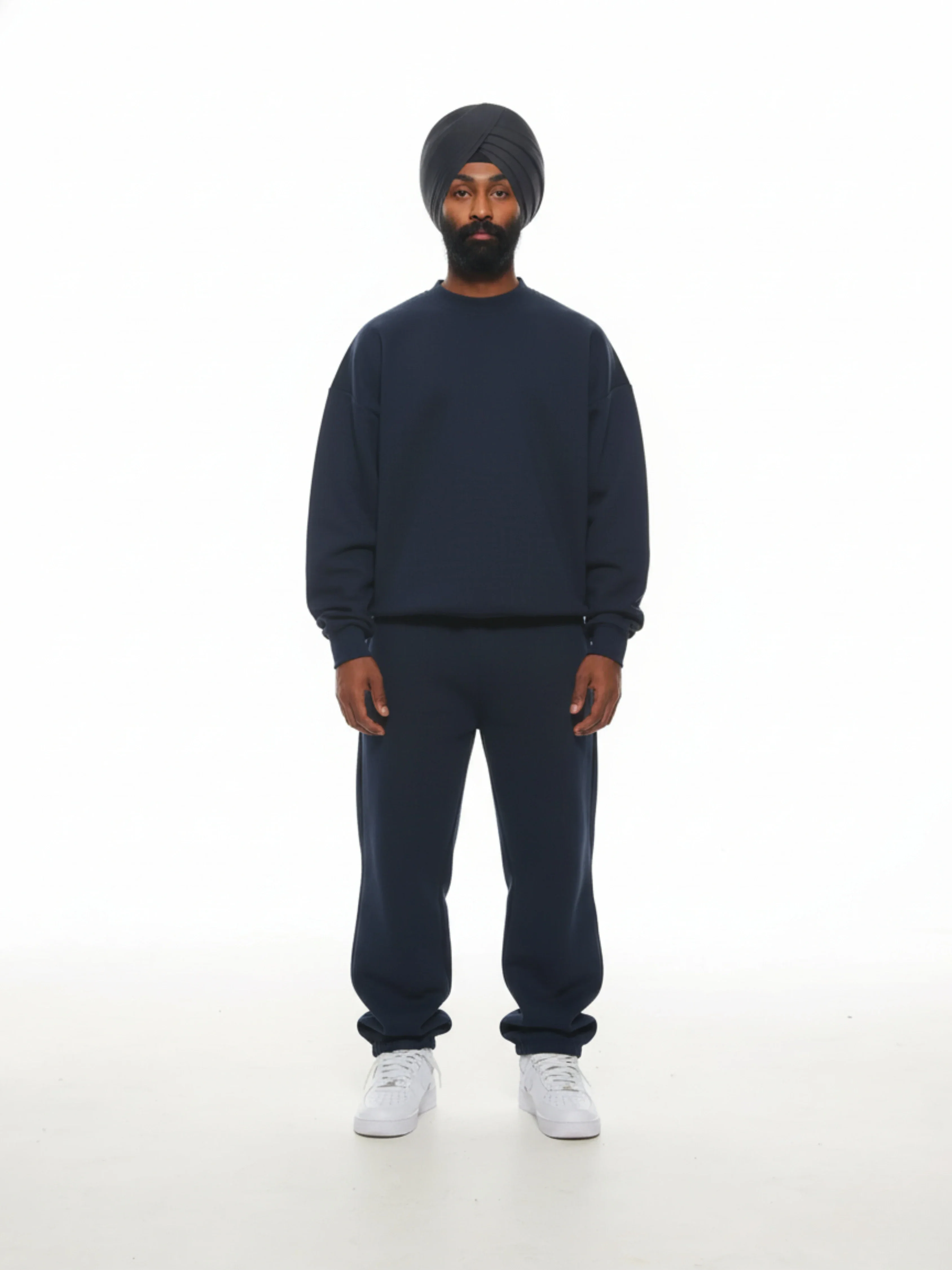 Cozy Sweatshirt and Sweat - Image 13