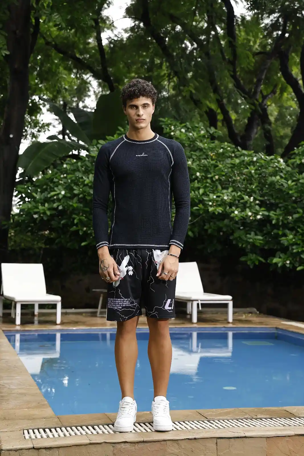 PEACE SHORTS - Image 7