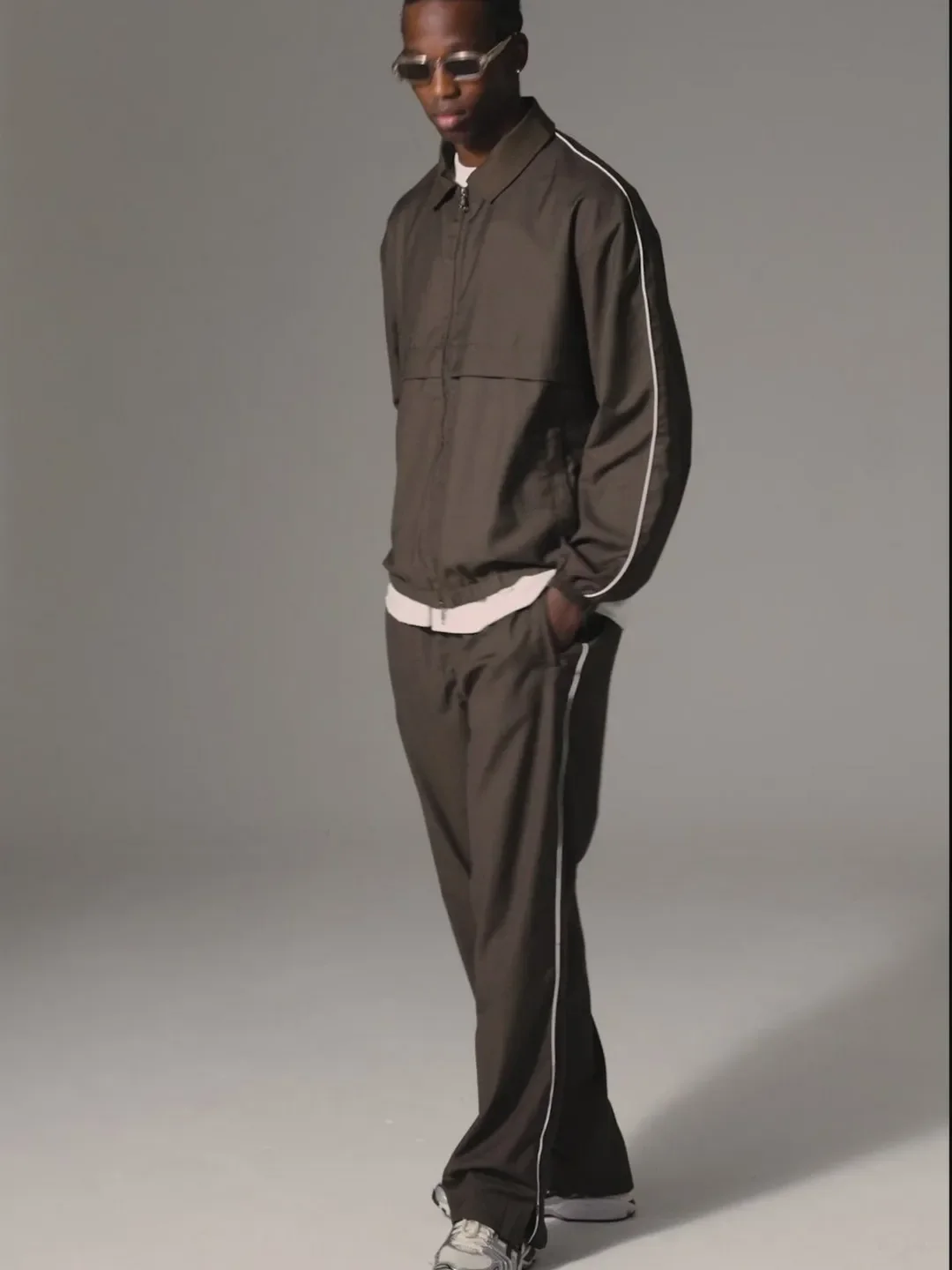 Studio Tracksuit - Image 5