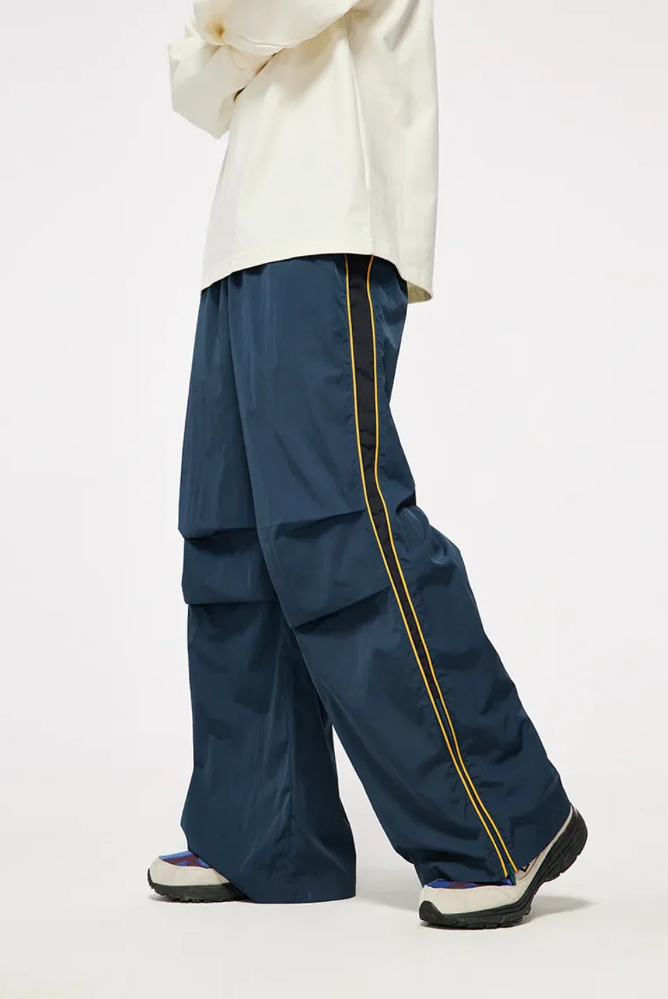 Vintage Sporty Pants - Image 12